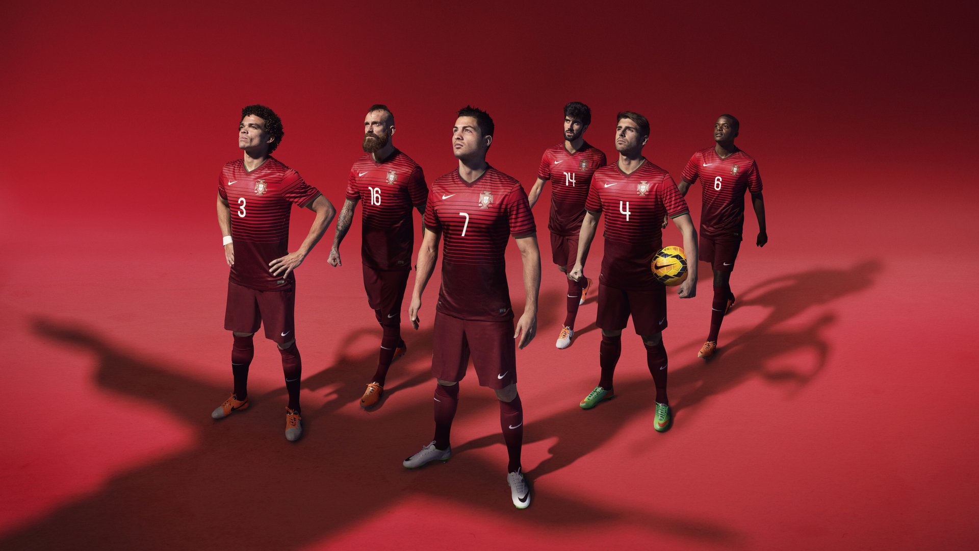 边路球员是否具备中场组织能力成为新趋势，边路足球是什么意思